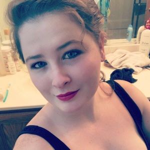 Meet your Posher, Jenna eve